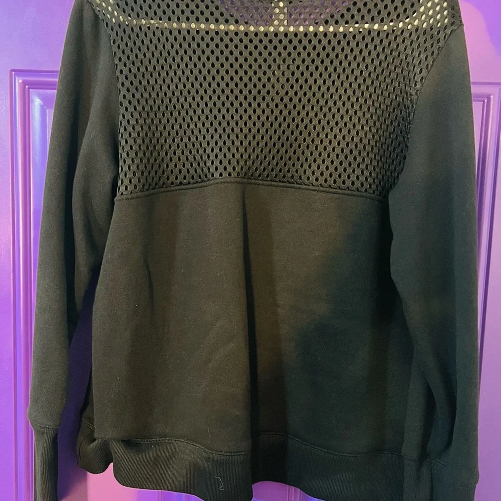 ALO Mesh Back Yoga Sweatshirt - Picture 6 of 8